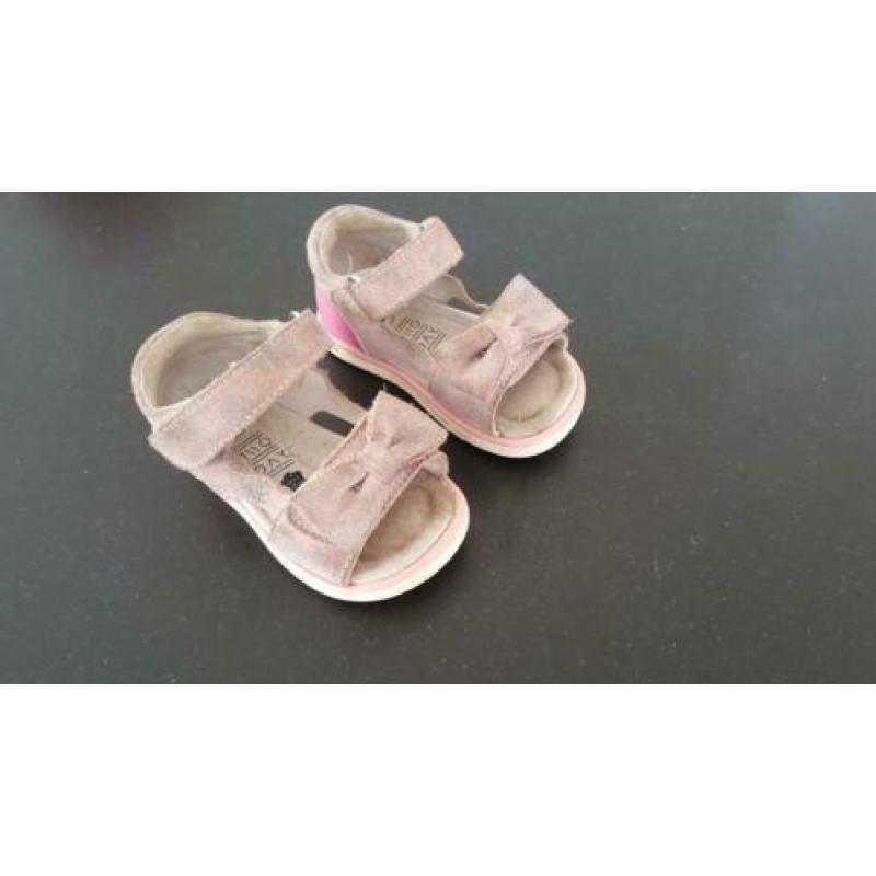 Roze sandalen van Two Days maat 21