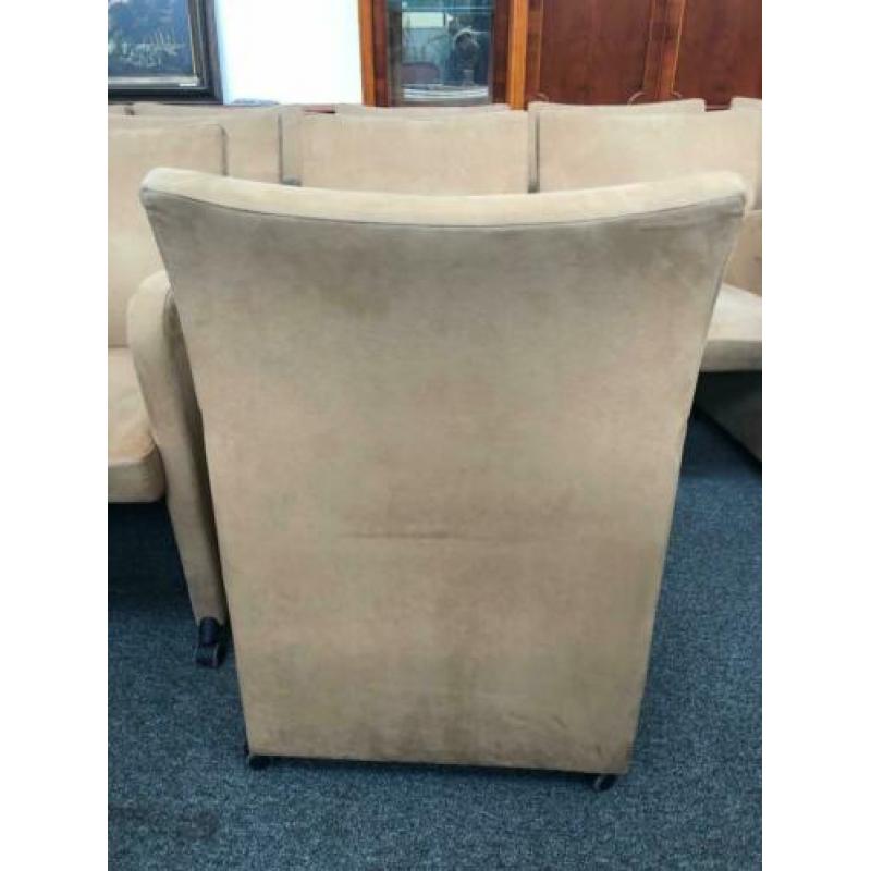 Fauteuil beige Suedine / Alcantara op wielen KSB Breda FL003
