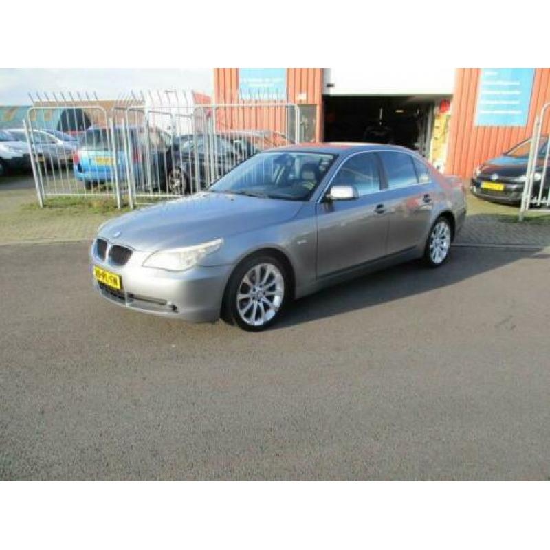 BMW 5-serie 520i Navigatie, PDC, plaatje van auto