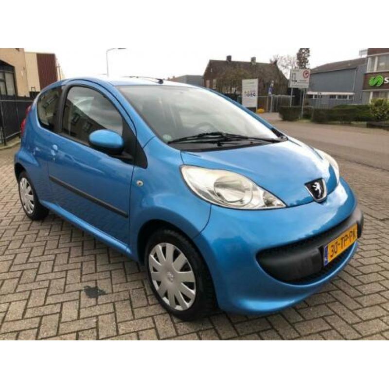 Peugeot 107 1.0-12V XS
