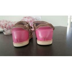 Roze sandalen van Two Days maat 21