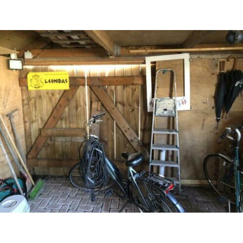 Gratis | Schuur ter sloop, dakpannen, osb platen