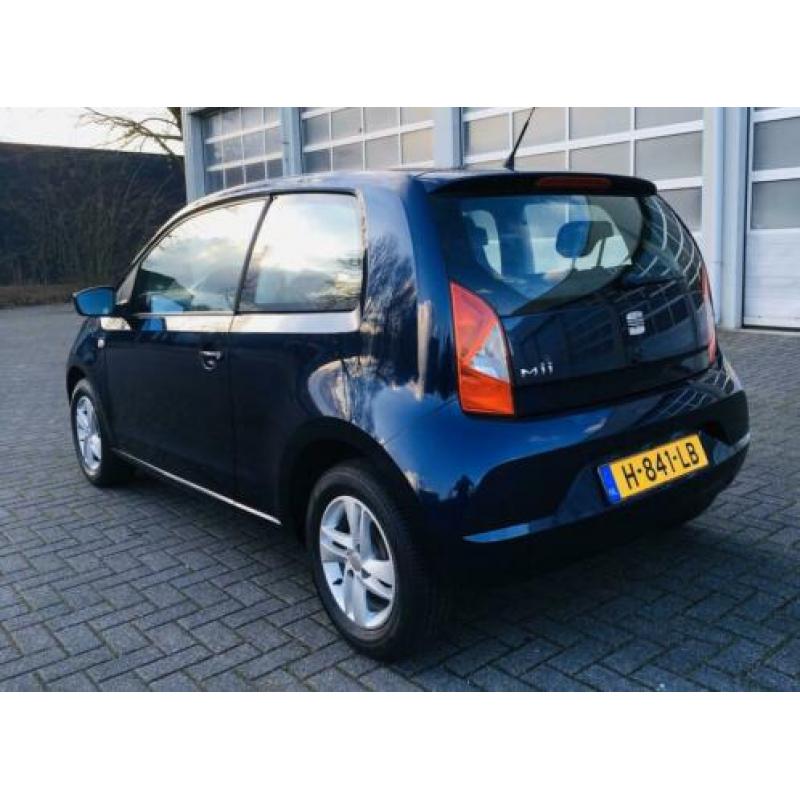 Seat MII 1.0 44KW 2013 Blauw airco elektrische pakket
