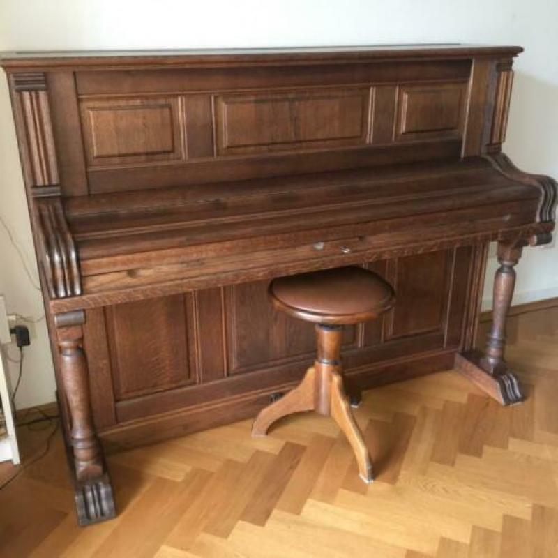 Unieke massief eiken RIPPEN Piano uit 1978!!