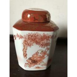 Chinees porselein theebus Chinese 13 cm thee pot
