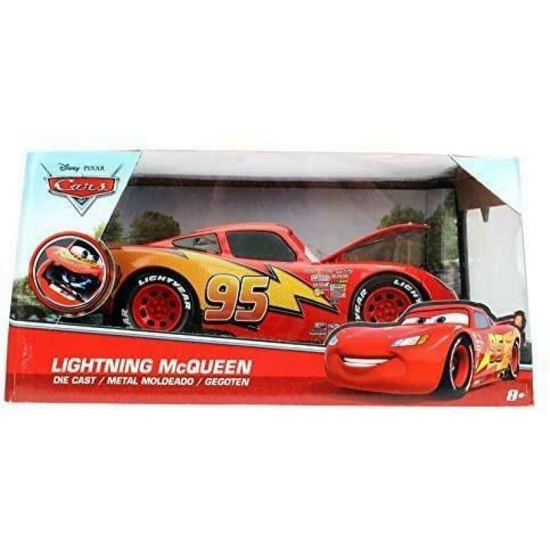 Cars auto's 1:24 groot en ook de truck te koop nieuw