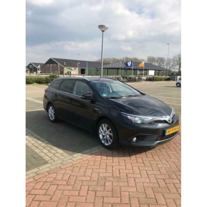 Toyota Auris 1.8 Hybrid Touring Sports CVT 2015 Zwart