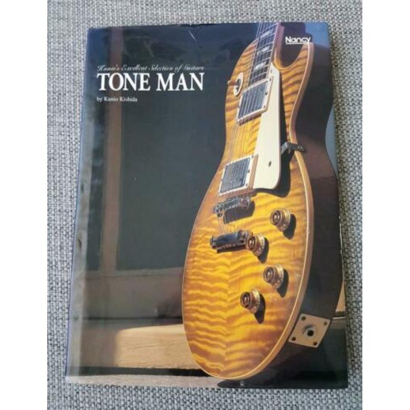 Tone Man, Kunio's excellent selection of guitars.