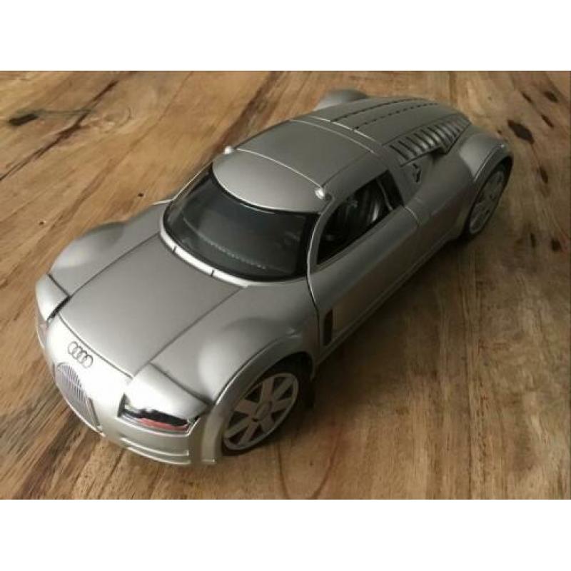 Audi Rosemeyer model auto