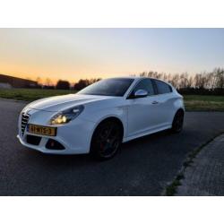 Alfa Romeo Giulietta 1.4 Turbo Multi AIR 2010 Wit 170PK