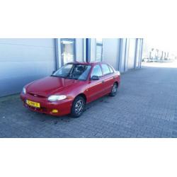 Hyundai Excel 1.3 LS SDN 1999 Rood