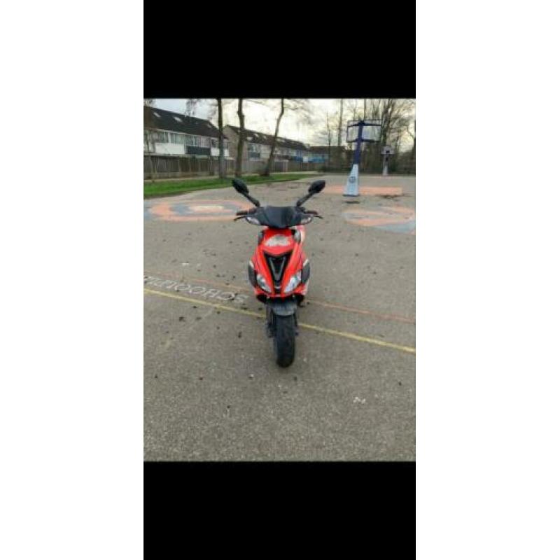 aprilia sr factory ditech 'loopt niet'