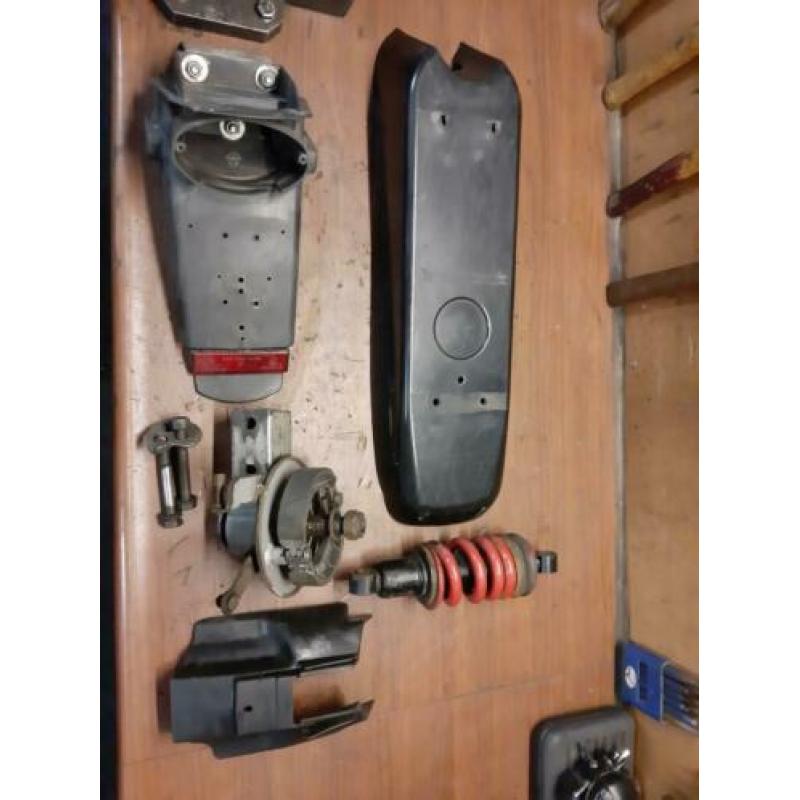 tomos yongster onderxelen
