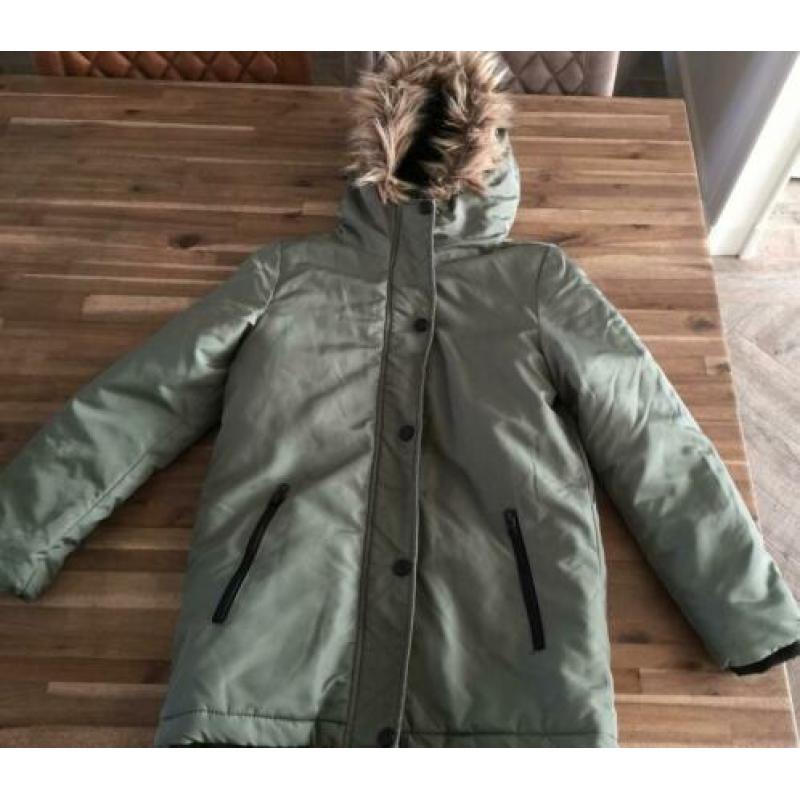 Te koop jassen mt 152 , prijs incl opsturen