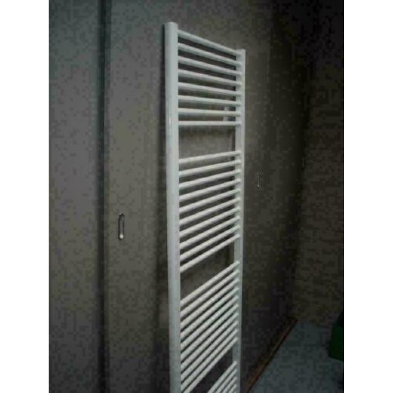Design radiator 60 cm breed x 185 cm hoog in wit en 1281Watt