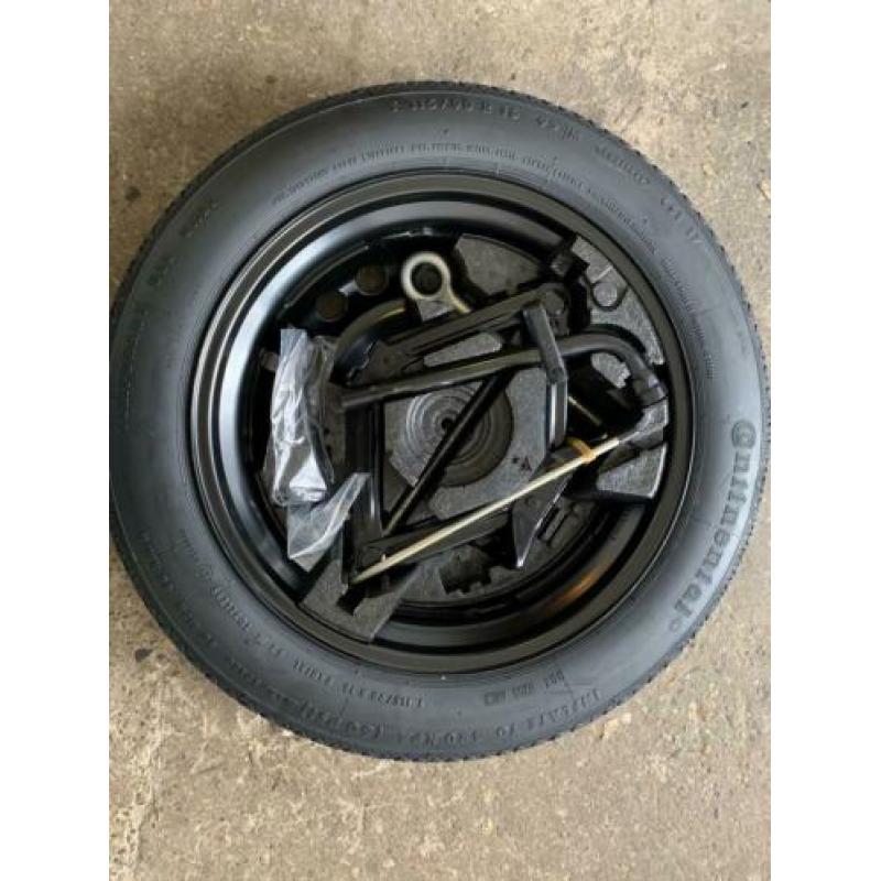 Thuiskomer Reservewiel Volvo V40 16 inch +Gereedschap set
