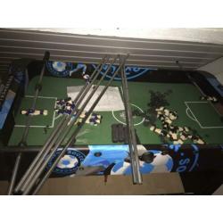 Nieuw. Groot tafelvoetbal
