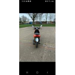 aprilia sr factory ditech 'loopt niet'