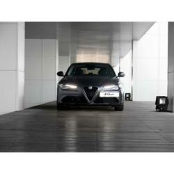 Alfa Romeo Giulia 2.0T Super | Incl. Winterwielen | Navigati