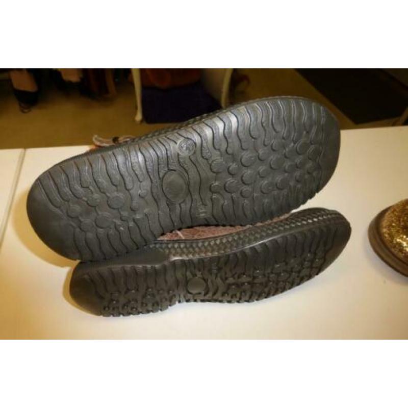 Dolcis halfhoge bruine Laarsjes+ roze rand mt 30 nr 32462