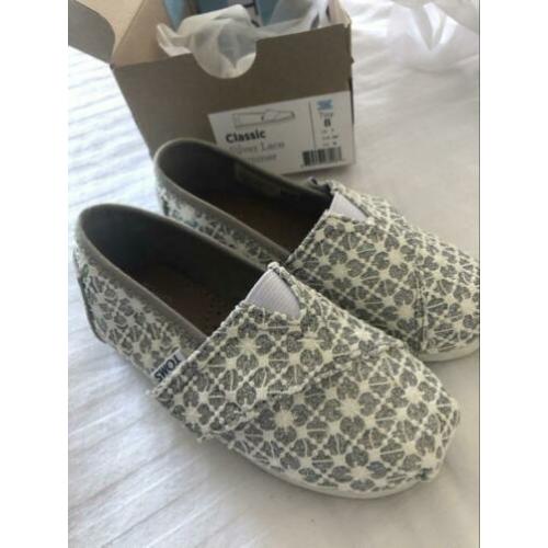 TOMS size 8 / 24,5 toddler