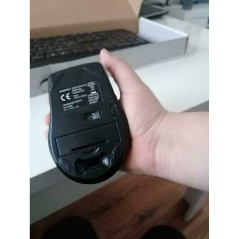 Te koop nieuwe toetsenbord plus muis