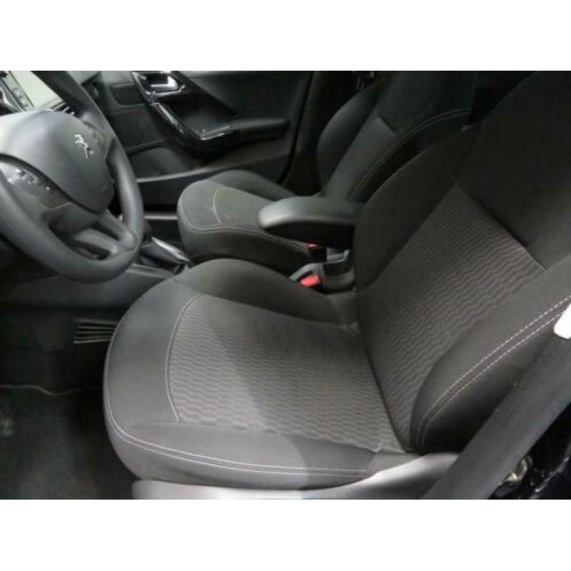 Peugeot 208 1.2 PureTech Blue Lion (bj 2017)