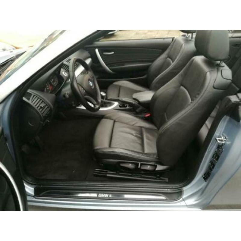 BMW 1-Serie 118i Cabrio High Executive Leder/ECC/PDC