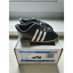 Adidas Vl Court 2.0 crib maat 19