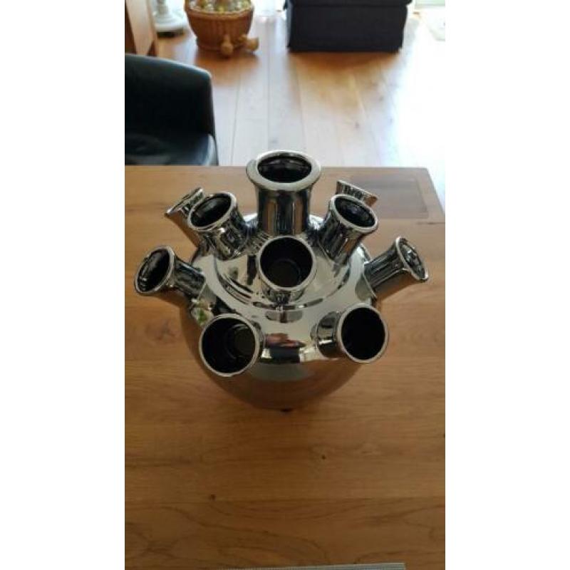 Nieuwe tulpenvaas kleur groom/zilver afm 28x26