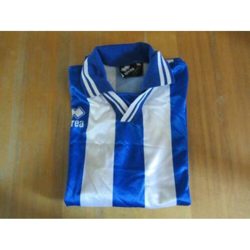 Pakket voetbalshirt lange mouw maat 122/128 en 134/140