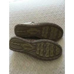 Skechers instappers maat 39 - mod SN49359