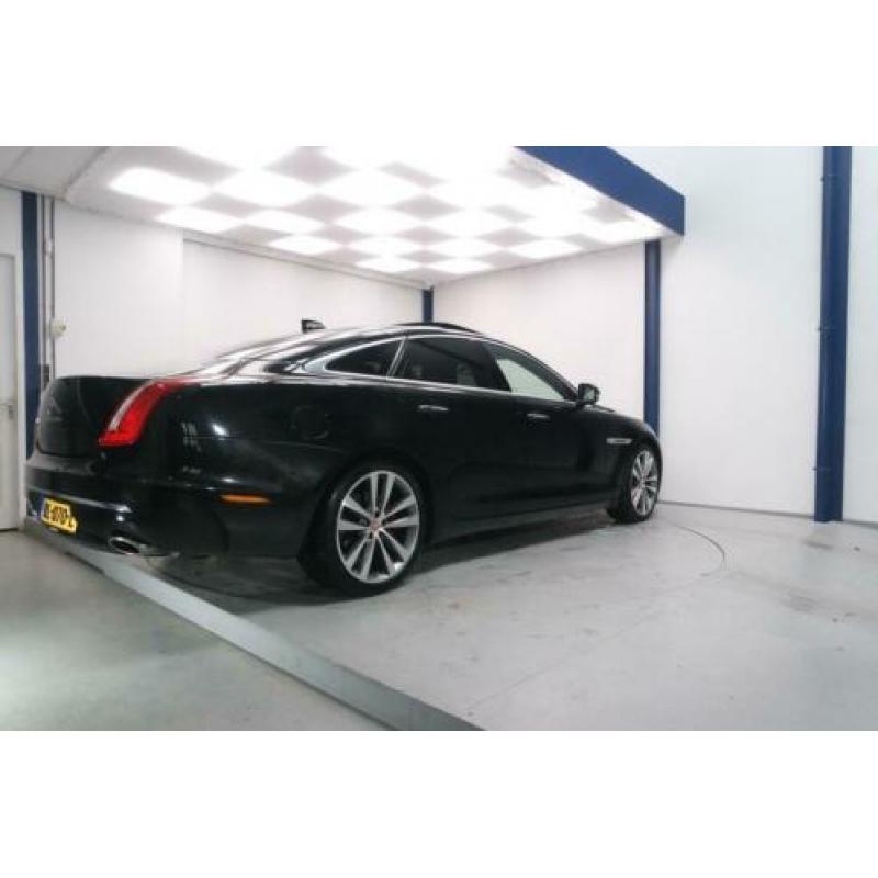 Jaguar XJ 3.0 D Premium Luxury 300PK Automaat + Digitaal das