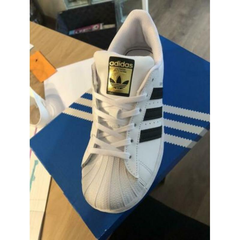 Adidas superstar nieuw