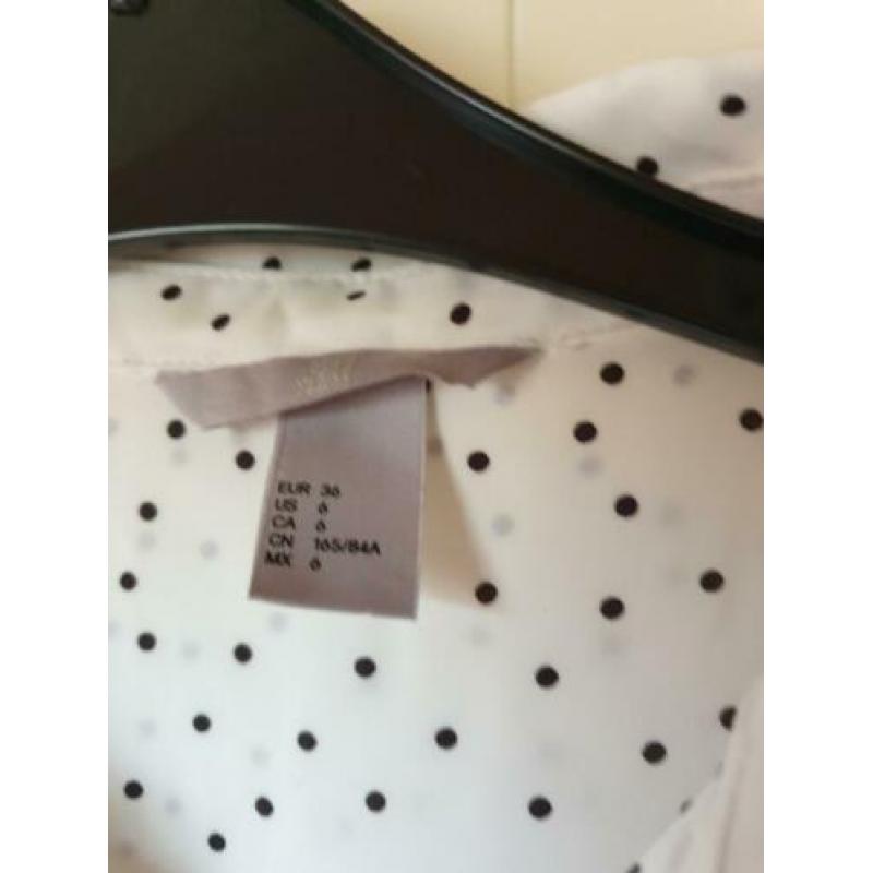 H&M Blouse Crème met zwarte stippen maat 36