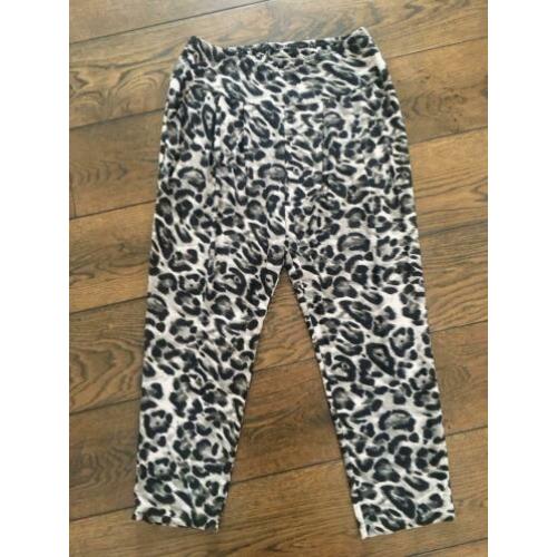Fijne soepele broek van Studio Anneloes maar XL