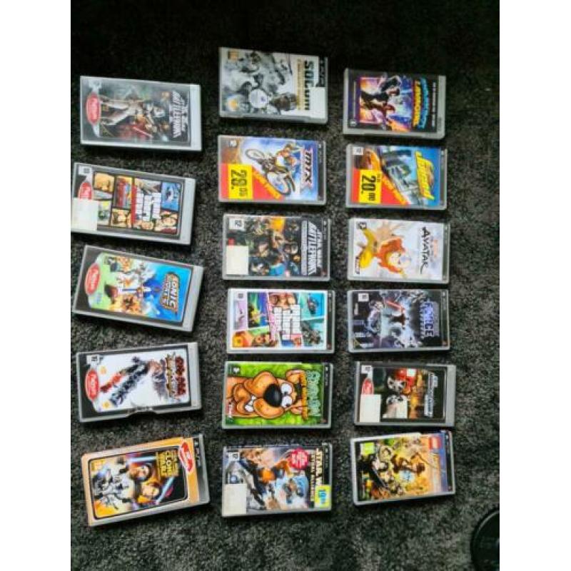 Psp met 16 spellen te koop