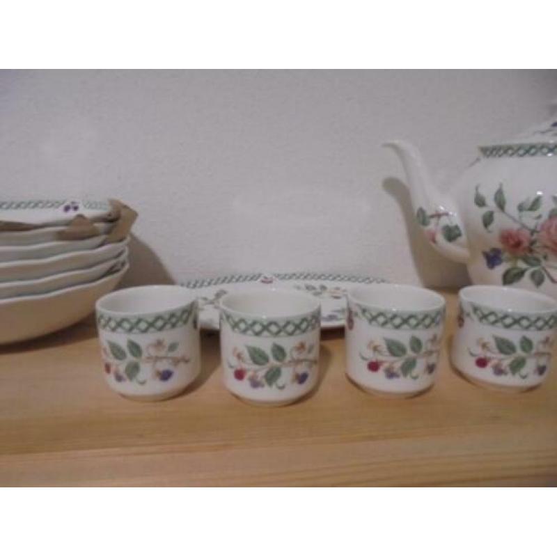 Royal Doulton Servies Victorian Garden