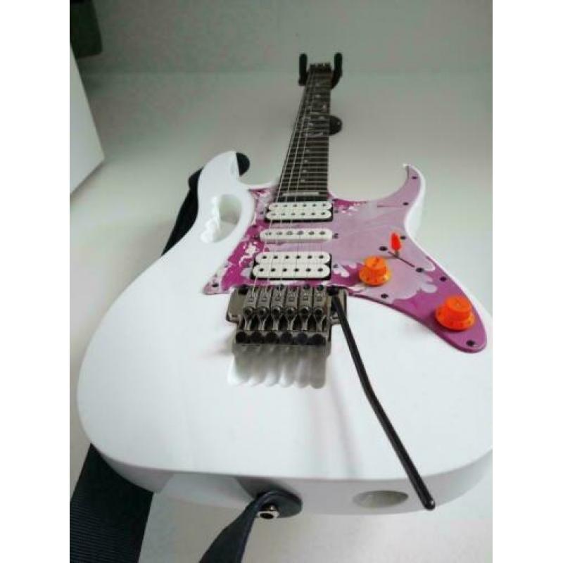 Ibanez JEM Jr (JEM555)