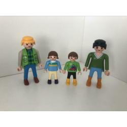 Playmobil diverse families/gezinnen vader moeder kinderen