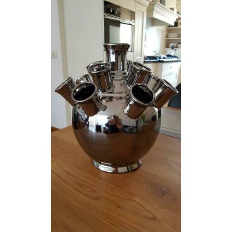 Nieuwe tulpenvaas kleur groom/zilver afm 28x26