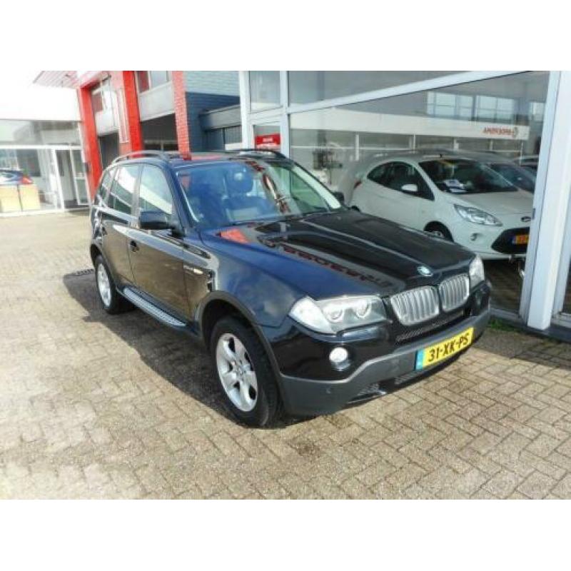 BMW X3 2.5si Executive VOLL OPTIES !LEDER NAVI XENON PANORAM