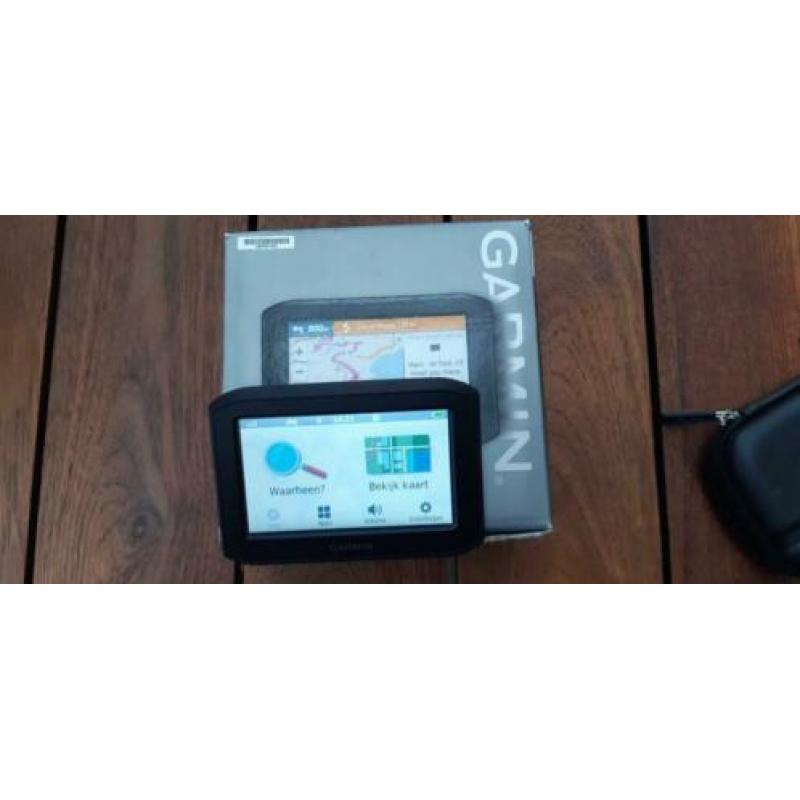 Garmin zumo type 396 lmt-s met live time maps
