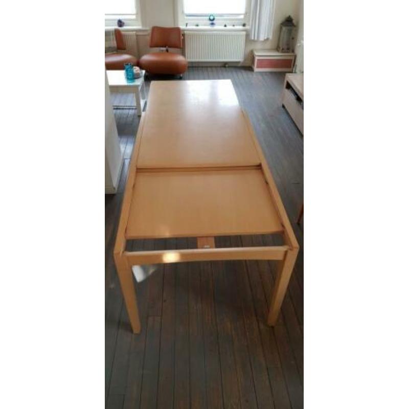 Leolux Eettafel uitschuifbaar van 1.65 naar 2.25