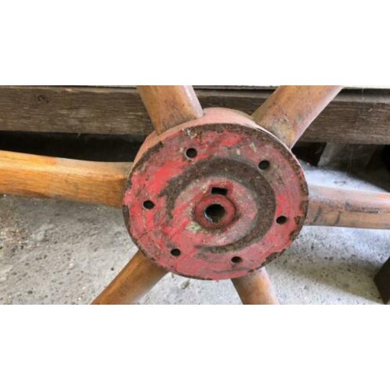 Houten stuurwiel voor sloep of zeilboot