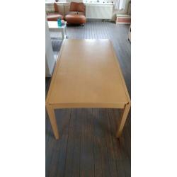 Leolux Eettafel uitschuifbaar van 1.65 naar 2.25