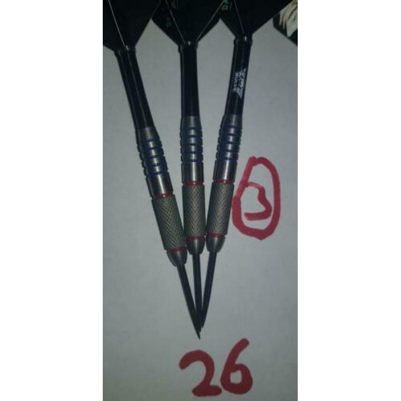 Darts accessoires met dartpijlen en dartborden te koop ! ! !