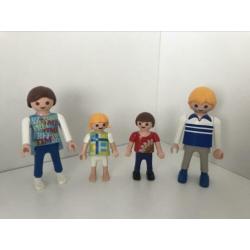 Playmobil diverse families/gezinnen vader moeder kinderen