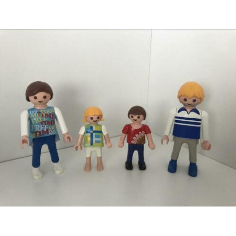 Playmobil diverse families/gezinnen vader moeder kinderen