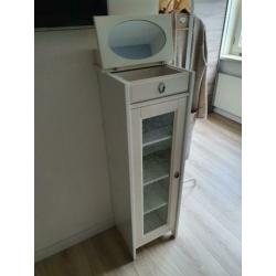 Ikea kaptafel wit gebruikt maar in prima staat T.E.A.B.